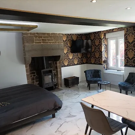 Room, L'aubertine *
