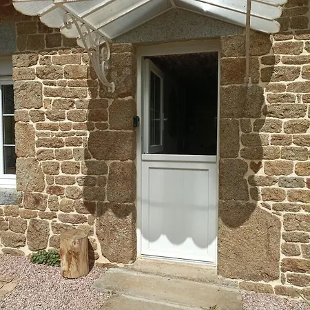 Room, L'aubertine *