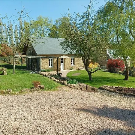 Holiday home Room, L'aubertine *